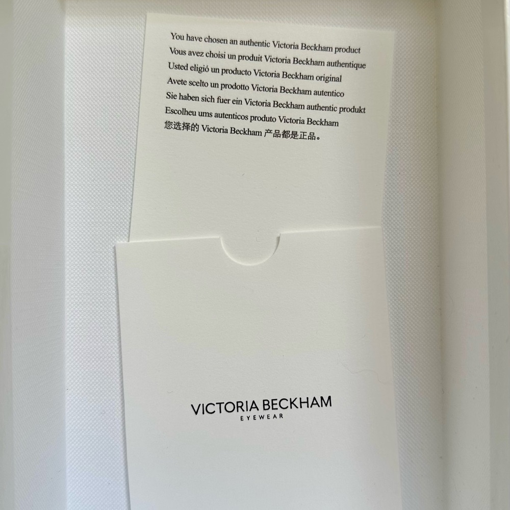 Victoria Beckham Black Sunglasses - Picture 7 of 11